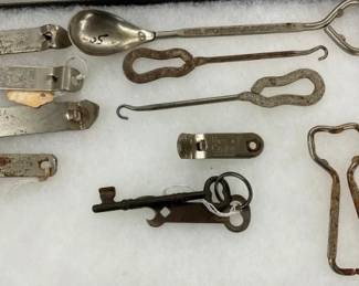 COLLECTION EARLY BOTTLE OPENERS