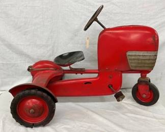 1950'S BMC PEDAL TRACTOR