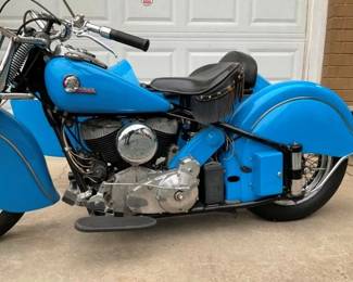 INDIAN CHIEF W/ 74 CUBIC" 42 V-TWIN