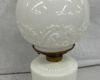 UNUSUAL 17" PARLOR OIL LAMP