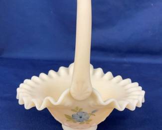 7" ARTIST SIGNED FENTON BASKET