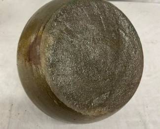 BOTTOM VIEW