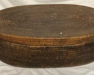 24IN. EARLY WOVEN BASKET W/LID