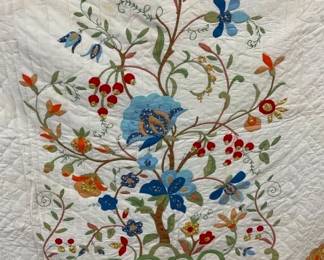 CLEAN HANDMADE QUILT