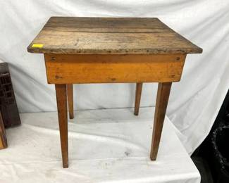 PRIM PEGGED COUNTRY TABLE 23X25