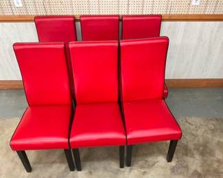SET CLEAN MATCHING CHAIRS