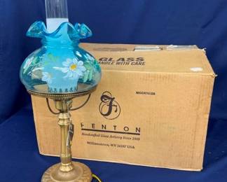 RARE TO FIND W/ ORIG. BOX FENTON LAMP
