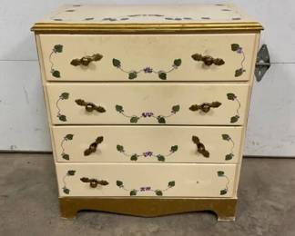 TOIL PAINTED CHEST