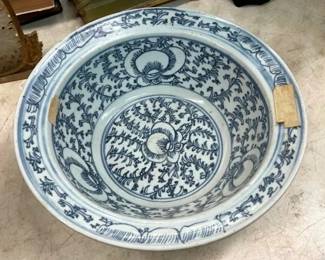LATE 1700'S CHIEN LUNG WASH BOWL