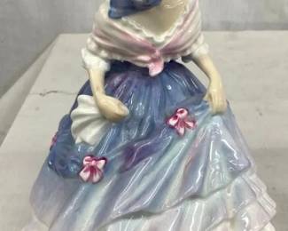 8" ROYAL DAULTON "ALICE" FIGURE