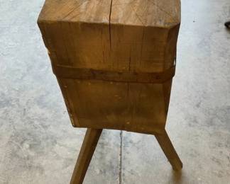 EARLY PRIM. WOODEN CUTTING BOARD TABLE