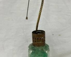 EARLY VINTAGE TABLE LAMP