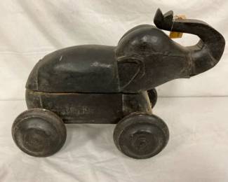 EARLY ELEPHANT PULL TOY