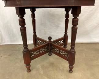 VICTORIAN OCTAGON TABLE 30X27