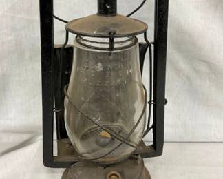 BLIZZARD BARN LANTERN W/ REFLECTOR
