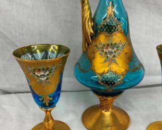 PITCHER MATCHING PAIR STEMWARE