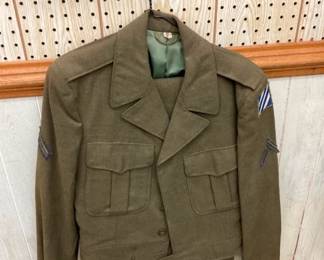 MILITARY UNIFORMS