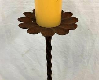 CLOSEUP VIEW CANDLE STAND