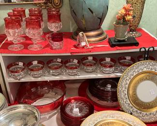 FINE CHINA CHARGERS AND KINGS CROWN GLASSWARE