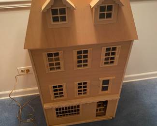 Dollhouse with Furnishing's!