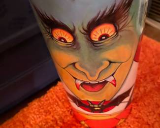 Dracula Can
