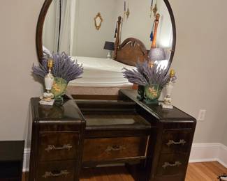 Vintage Vanity Dressing Table