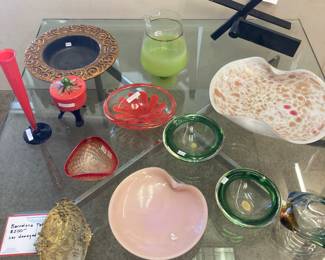 Mid-century modern furniture and decorative items