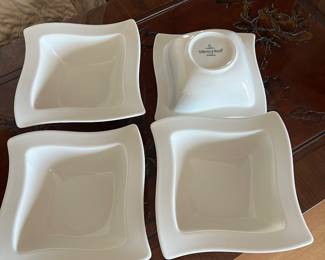 Villeroy & Boch White Wave dinnerware