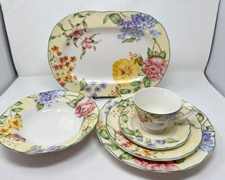 Westbury Court by Jessica McClintock, "Christina", 4 dinner, 4 salad, 4 cup & Saucer, 3 Serving Bowls, 1 Serving Platter, was $48, NOW $34