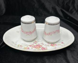 Additional view of Victorian Czechoslovakia Dinnerware - included in set price