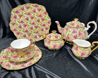 Vintage Royal Albert Chintz, "Old Country Roses" (England), Teapot, Sugar, Creamer, Dinner plate, salad plate, 1 coffee cup/saucer, was $175, NOW $99