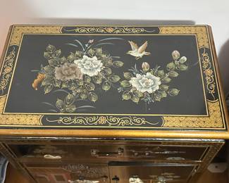 Additional view of Black Lacquer Pearl Table~