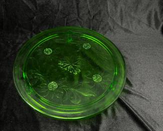 Green Uranium Sunflower Cake Plate, (Top View)