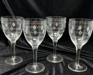 Set of 4, Vintage etched criss cross w/ bands Wine Glasses, was $38, NOW $20