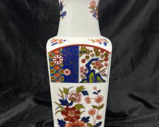 Vtg Imari Blue w/Maroon Flower vase, 10", was $14, NOW $10