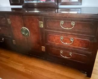 Additional view of Hickory Furniture Dresser with mirror ~