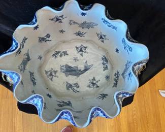 Inside view of Beautiful Scalloped Blue & White Flowerpot ~