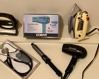 619 Vintage Beauty Items  More 