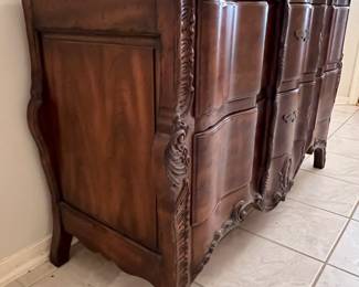 Gorgeous French Provincial Louis XV Style Chest Attributed by John Widdicomb