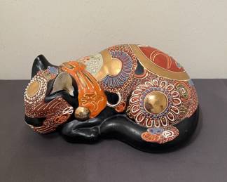 Japanese Kutani Moriage Nemurii Neko Slepping Cat