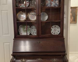 Henredon Country French Oak Secretary Desk :  Bookcase top / 4' 10" wide, 20" deep 7' 6" tall and the writing area is 31" high