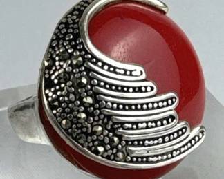925 Silver Round Red Stone Marcasite Ring