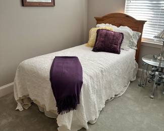 Twin Bed with Mattress, Bedding, Pillows