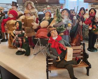 Byers' Choice Carolers, handcrafted Christmas figurines made by the Byers' Choice Ltd. company in Chalfont, Pennsylvania. 