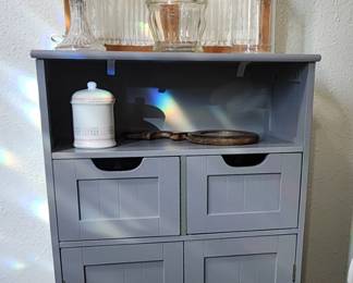 Bathroom cabinet 