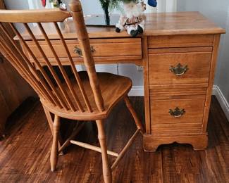 Maple desk with chair 
