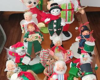 Annalee Collectables 