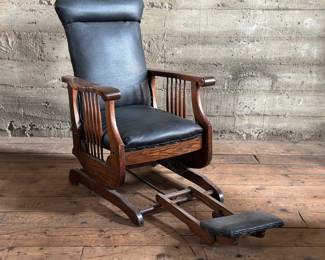 VICTORIAN RECLINING CHAIR W/EXTENDABLE FOOTREST