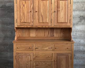 Solid Oak Amish Hutch, Borkholder