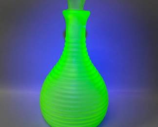 Vintage Frigidaire Deco style Uranium glass decanter with stopper